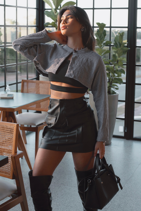 Saia Preto – Sofia